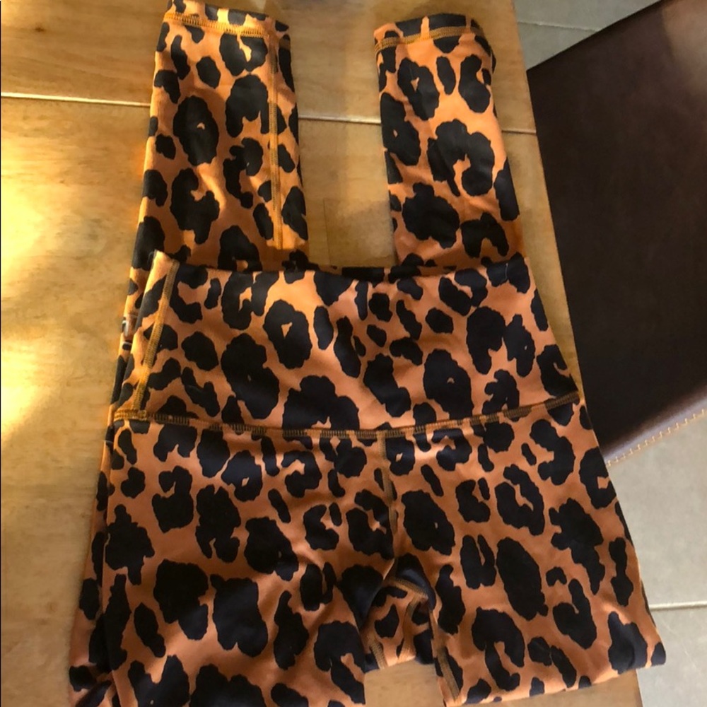 Fleo orange leopard Romey leggings !